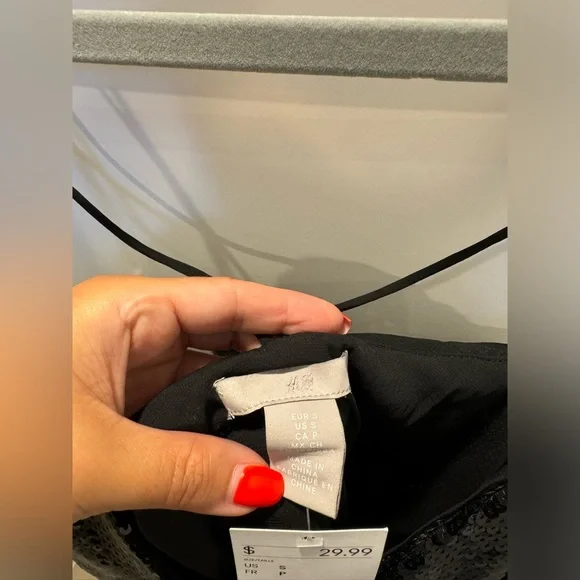 H&M sequin top - Picture 4 of 5